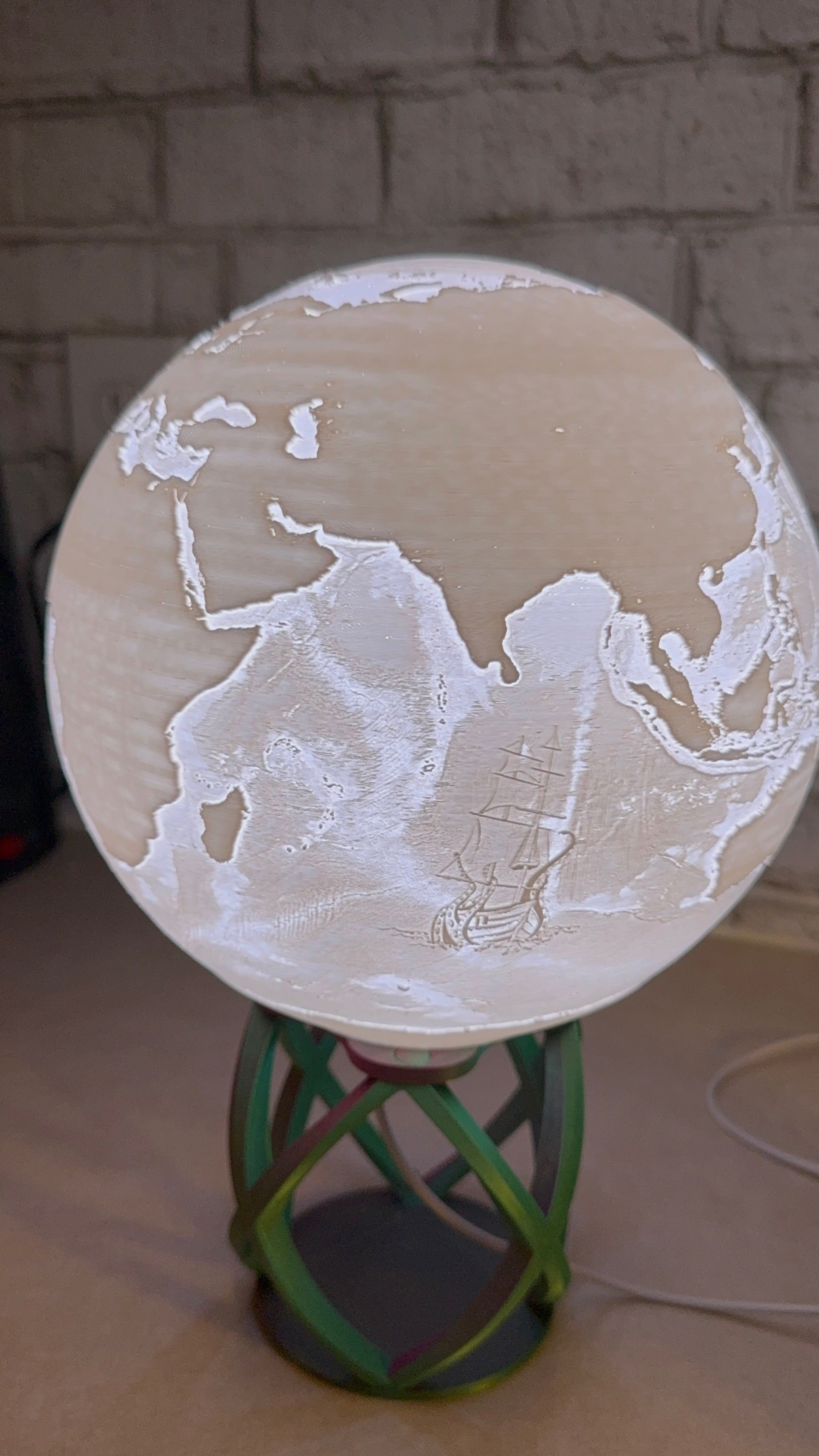 Globe lamp